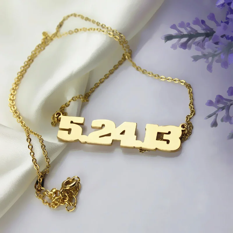 Customizable number necklace